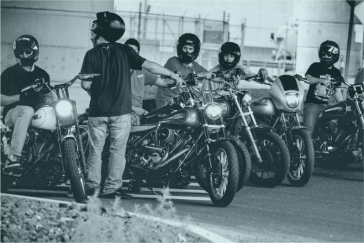 Moped and Motorbike Gangs - How to stay safe